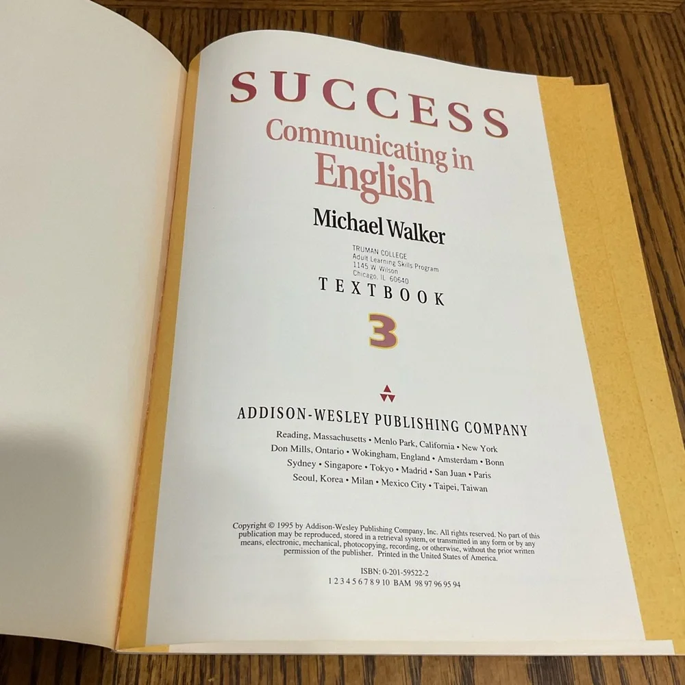 Success Communicating in English Book